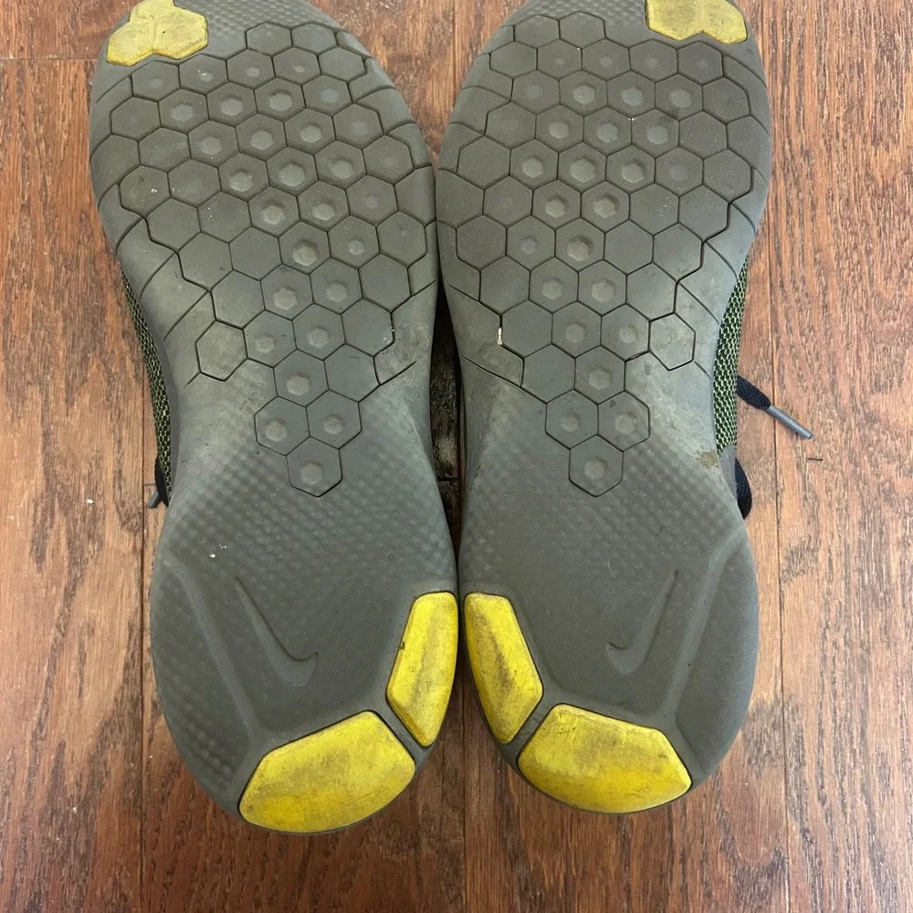 Nike Flex Experience RN 7 Running Shoes Mens Olive Black Volt 908985-005 Size 12